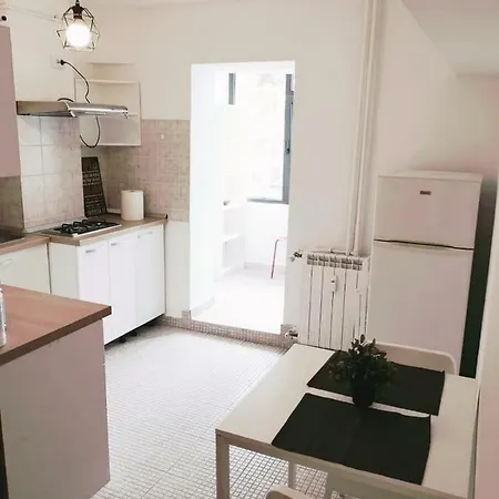The Nest, Central Studio, Fully Equipped In Apartamento Bucarest