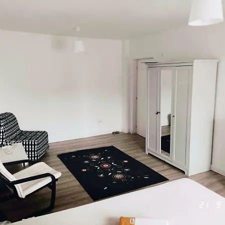 The Nest, Central Studio, Fully Equipped In Apartamento *