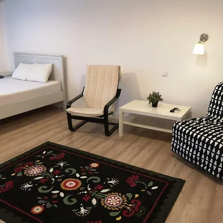 Appartamento The Nest, Central Studio, Fully Equipped In